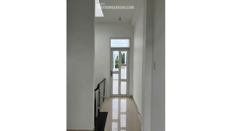 Bán gấp nhà riêng 62m2, 2PN, 2WC ,HXH ở Nguyễn Duy Trinh, Q2- Chỉ 6,8 tỷ